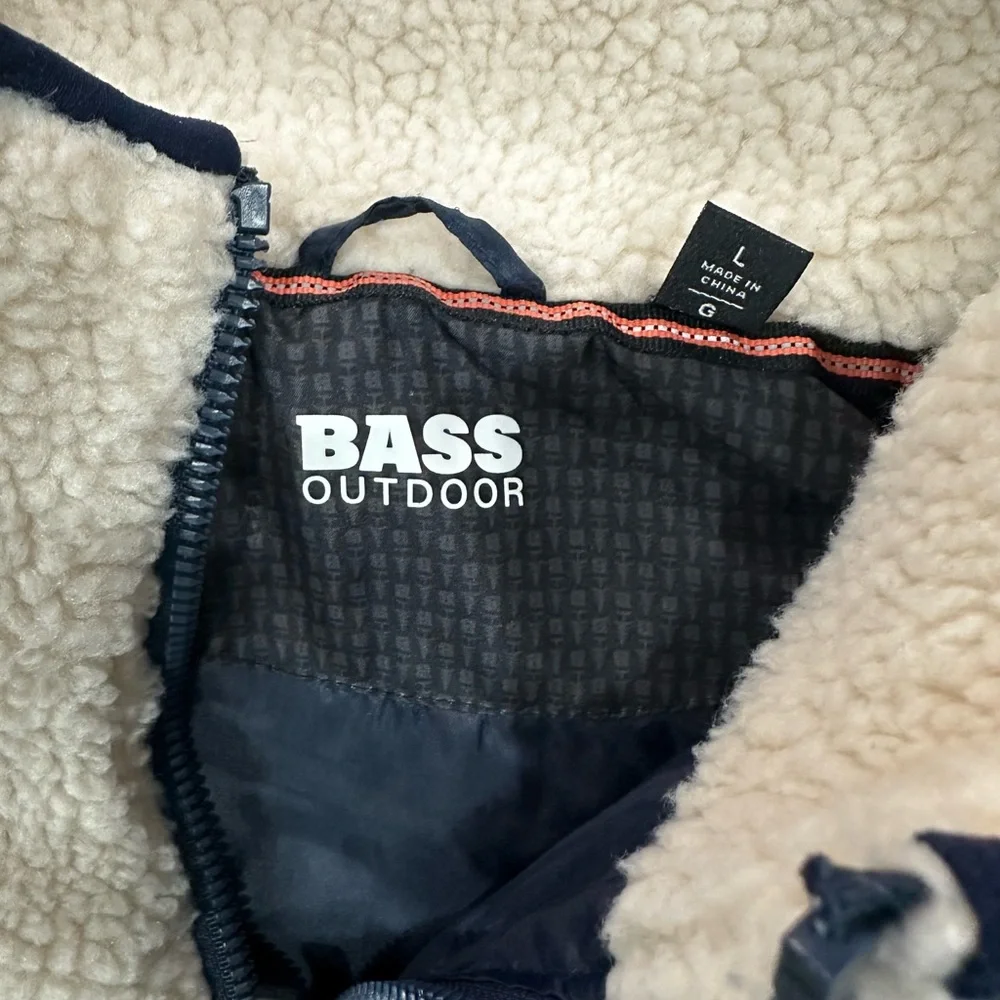 Bass Outdoor Sherpa Fleece Vest Men’s L – Warm Zip Front Outdoor Winter Layer
